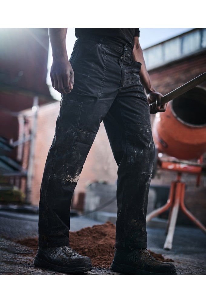 RG233 Regatta Lined Water Repellant Action Trouers Black (28 to 46 Waist) 3 Leg Lengths